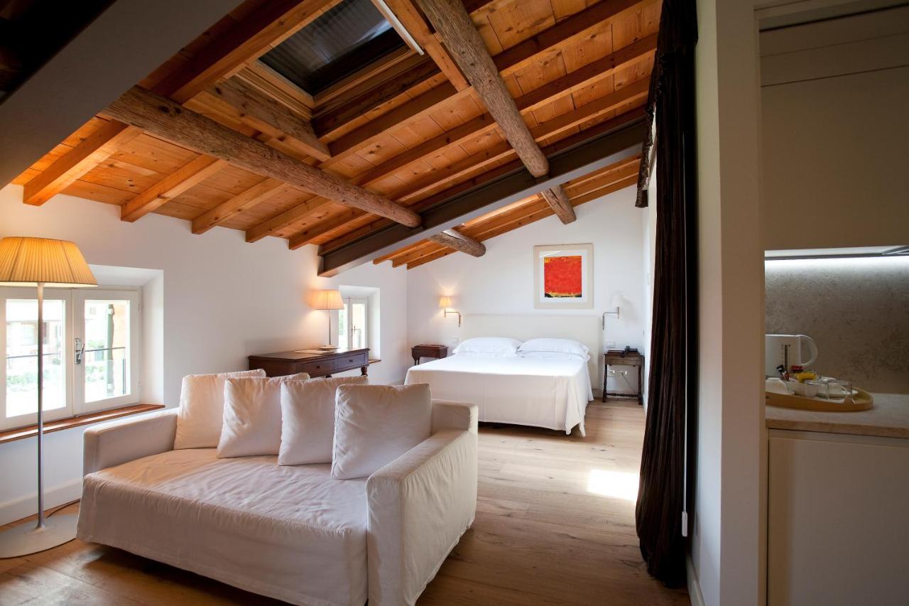 Relais Corte Guastalla Apartments Сона Екстер'єр фото